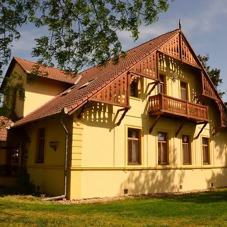 Penzion Restaurace A Hájovna Dolni Vestonice